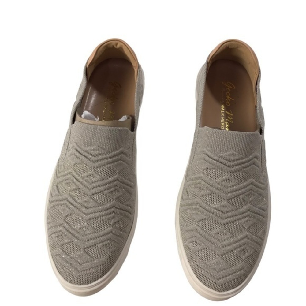 New Gecko Man shimmering gold tan loafer flat size 8 women’s